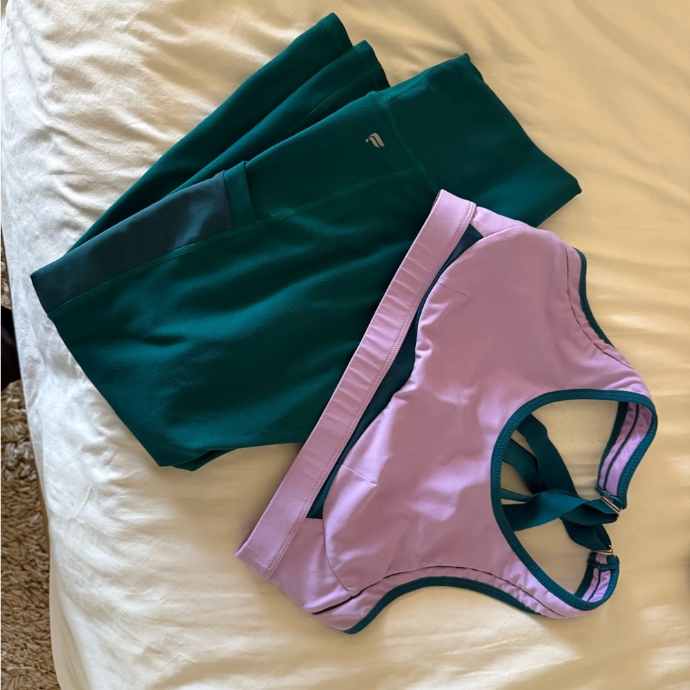 Fabletics Green Leggings w/ Matching Sports Bra Sz M